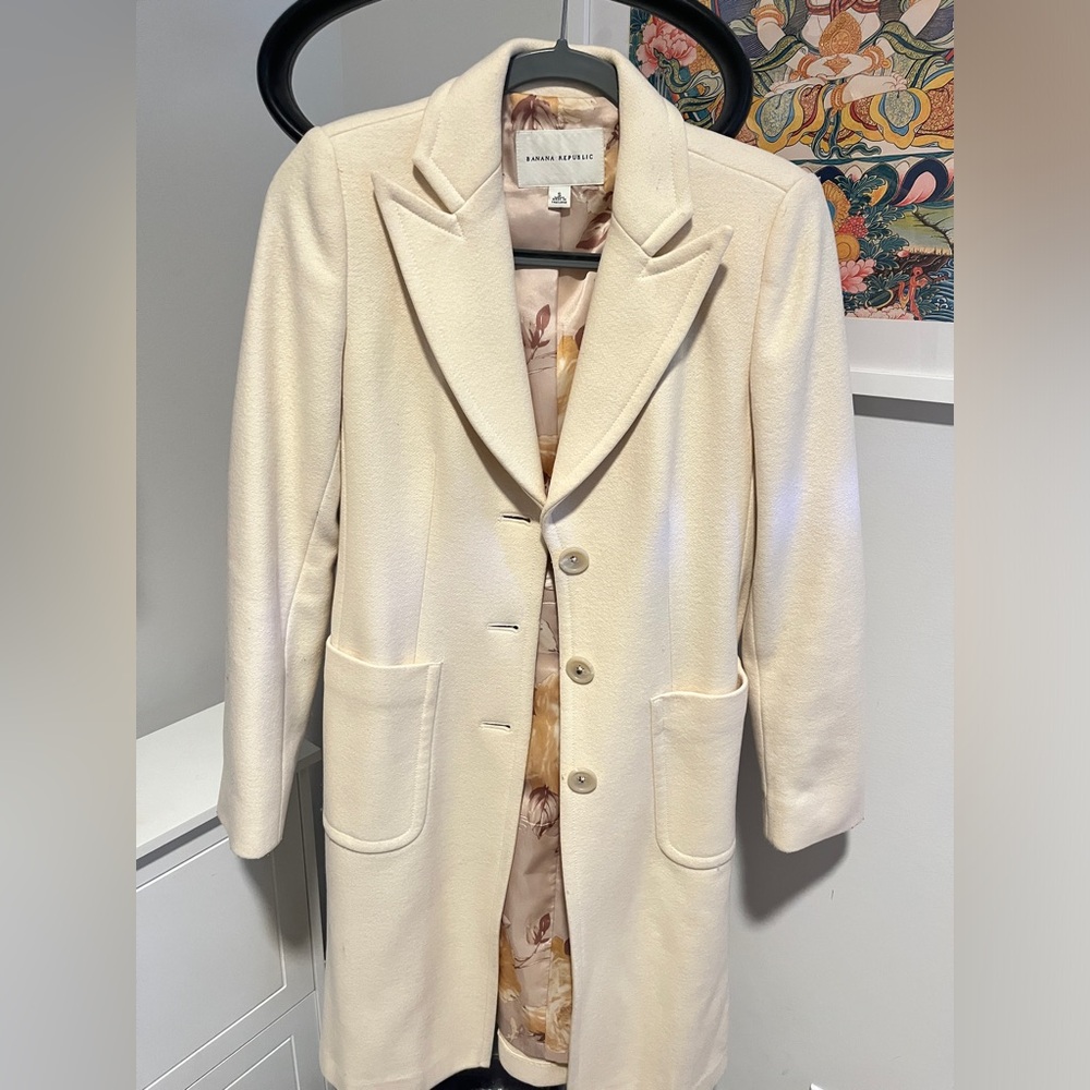 Banana Republic classic ivory lined wool coat